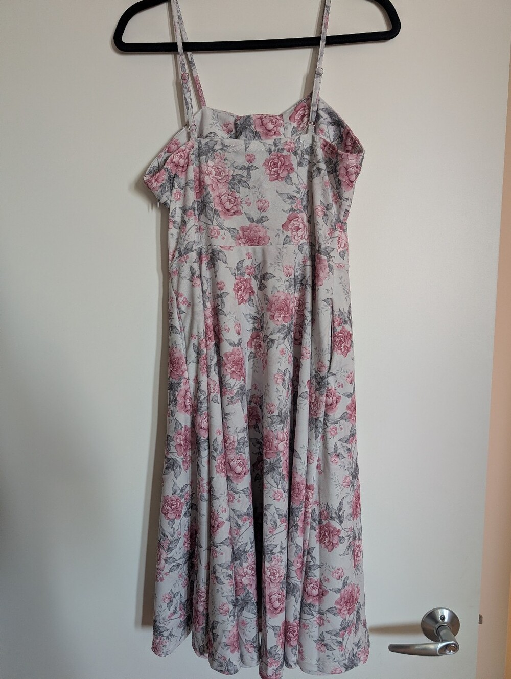Scarlet Darkness Pink Floral Lace-Up Spaghetti Strap Midi Dress w/ Pockets - Picture 3 of 4
